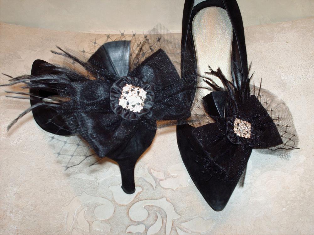 Black Bow Shoe Clips, Black White Wedding, Bridal Accessories, Tulle, Rhinestone Buttons, Ostrich Feathers, Birdcage Netting